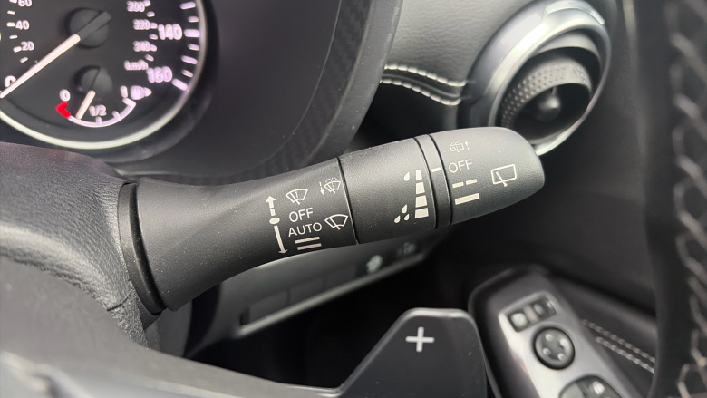 Nissan Juke 1.0 DiG-T 114 N-Connecta 5dr DCT Petrol Hatchback